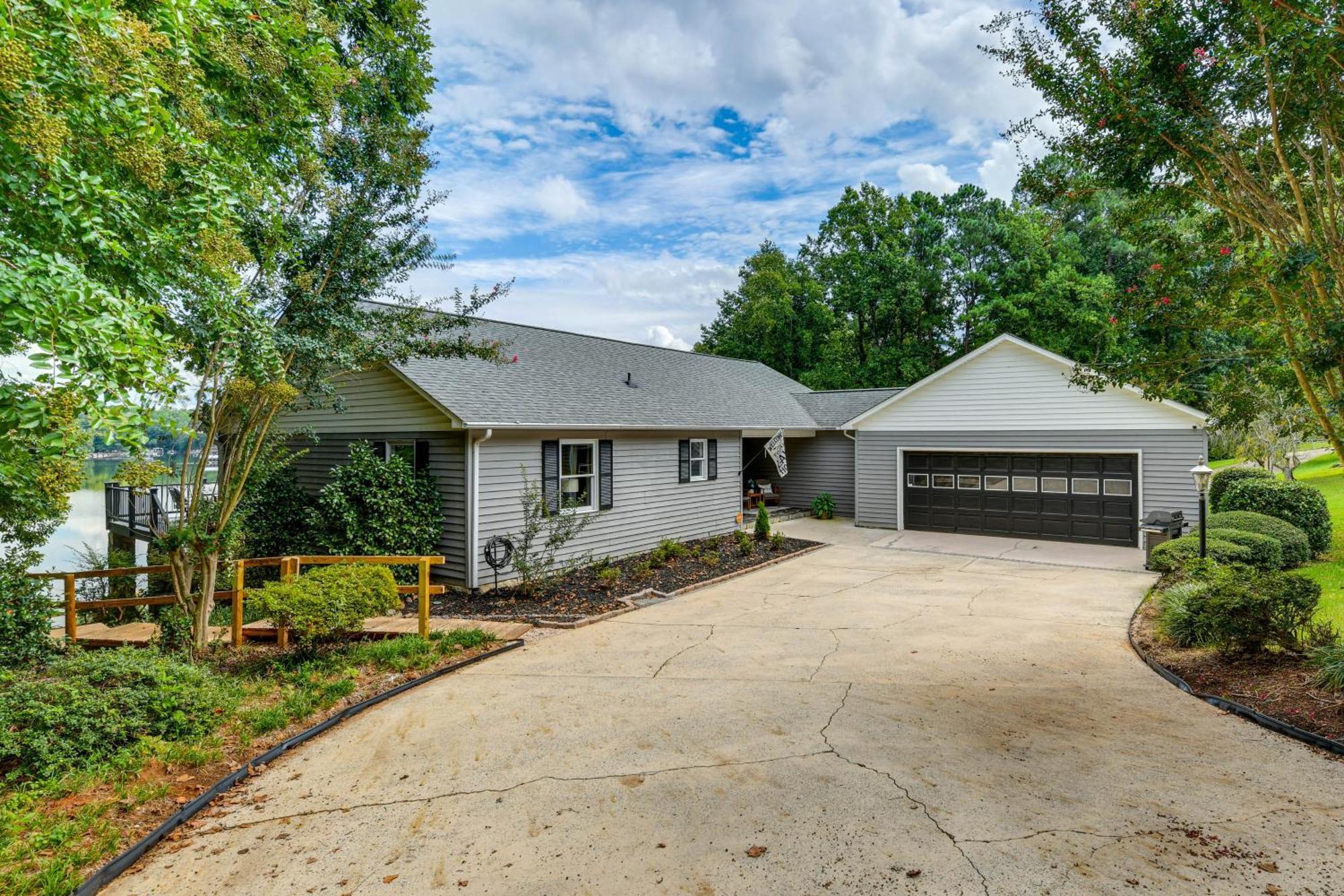 Lakefront Sherrills Ford Haven With Boat Dock! Denver 외부 사진
