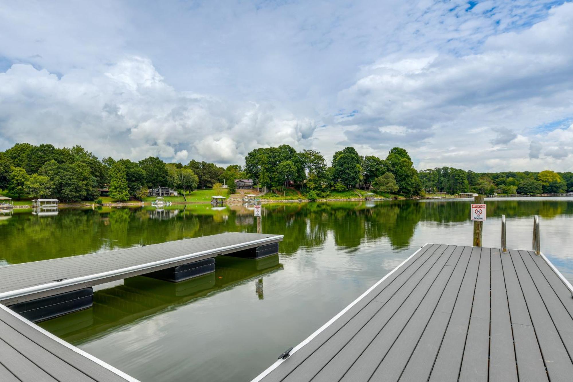 Lakefront Sherrills Ford Haven With Boat Dock! Denver 외부 사진