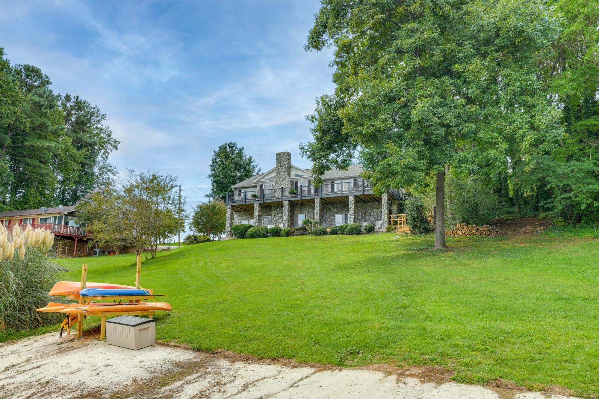 Lakefront Sherrills Ford Haven With Boat Dock! Denver 외부 사진